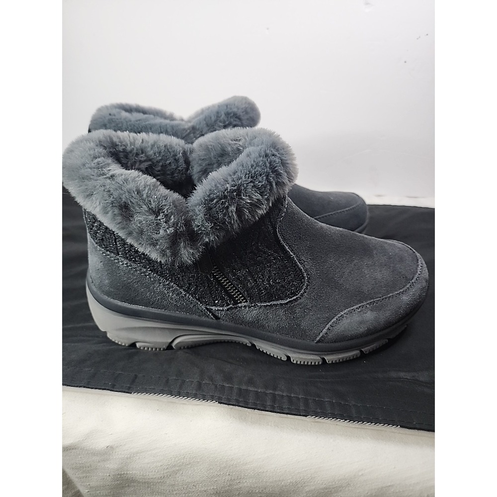 Skechers Relaxed Fit Easy Going Cozy Inn Boots Size 8 Gray Bootie Leather Suede